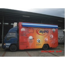 Retractable Awning - Truck Awning 1